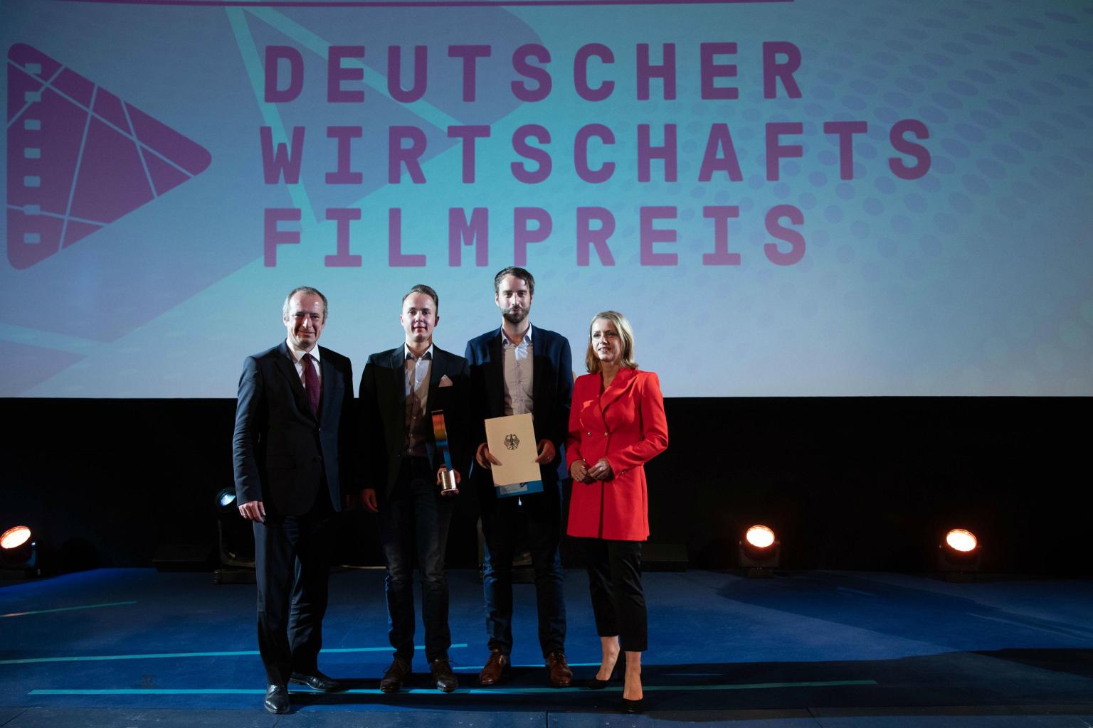Verleihung des Deutschen Wirtschaftsfilmpreises 2020 an Stephan Scheuer für das Nordkorea-Special